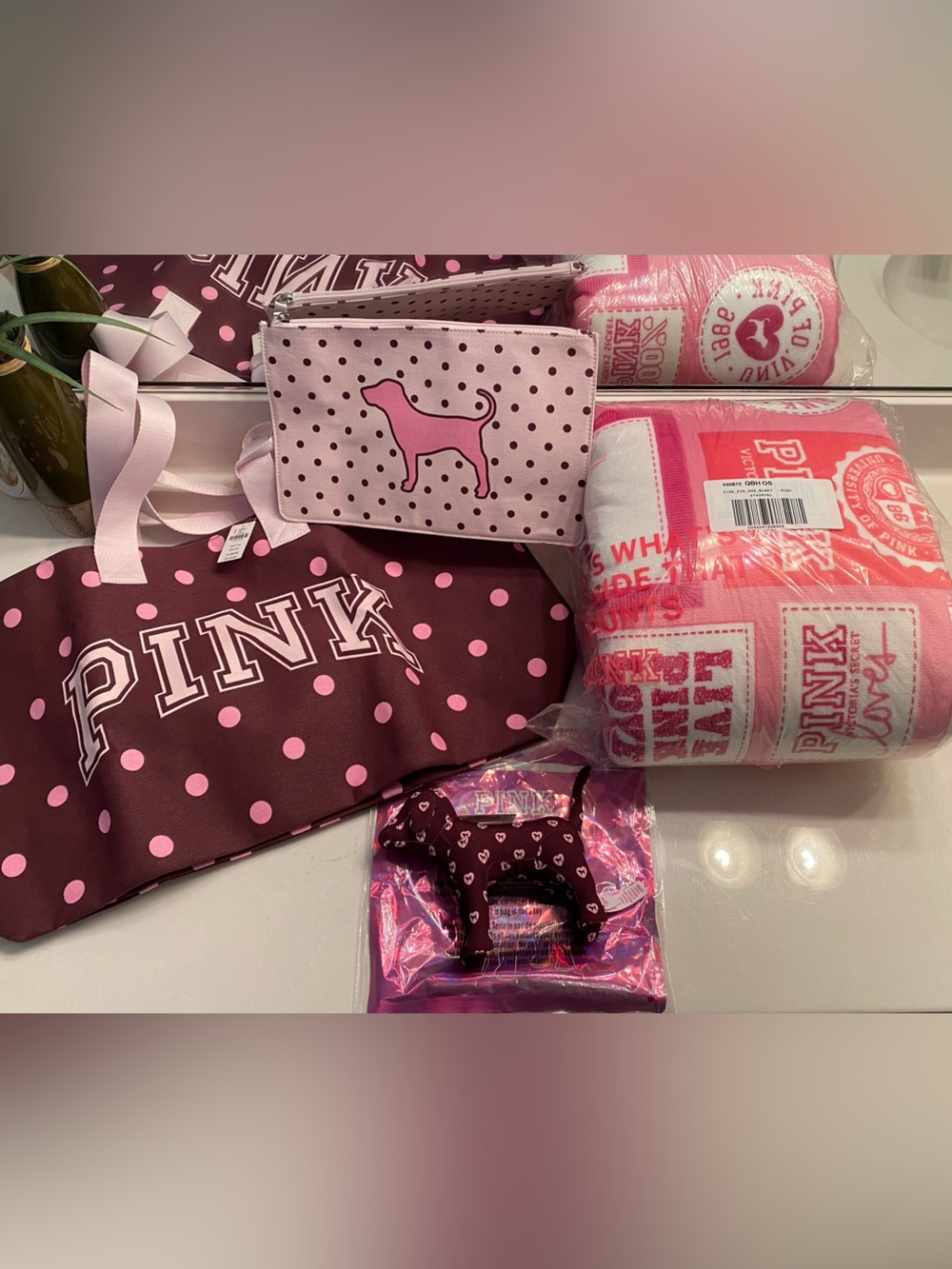 PINK Victoria's Secret Tote with Matching Pouch & Blanket